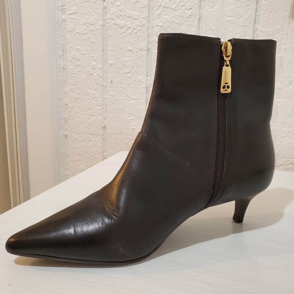 Talbots 7 1/2 Wide 2" kitten heel